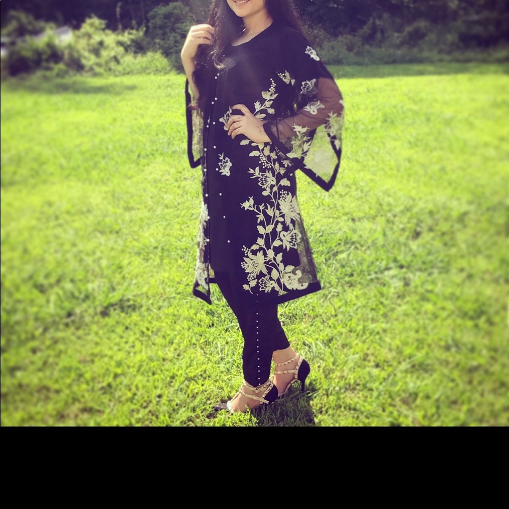 Pakistani outfit